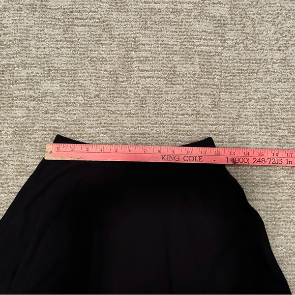 FOREVER 21 Black Flare Mini Skirt Size Small - Picture 8 of 8
